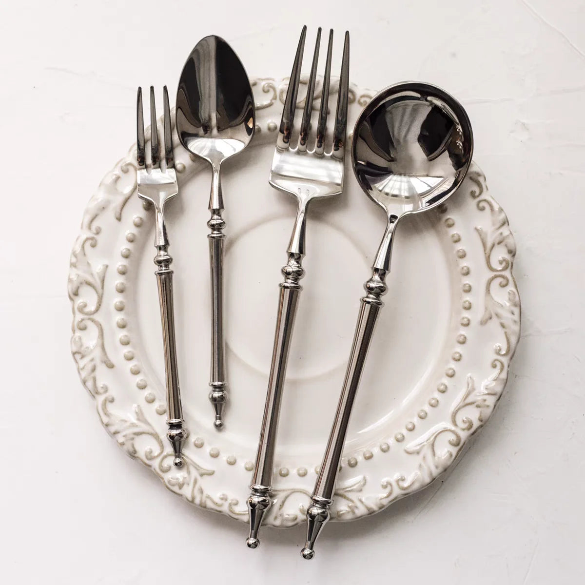 Royal Vintage Tableware Collection